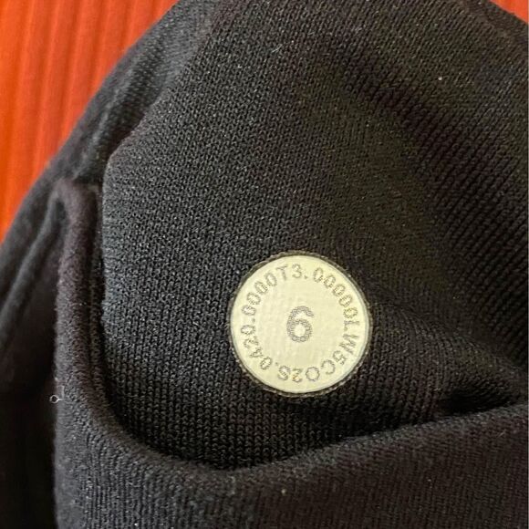 Lululemon Align Jogger 28” Size 6 Black - Picture 5 of 5